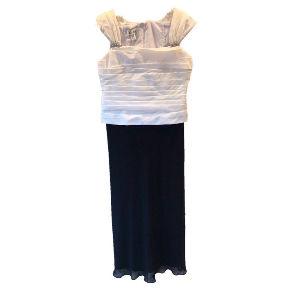 NWT! La Nuit Black & White cocktail dressy dress
